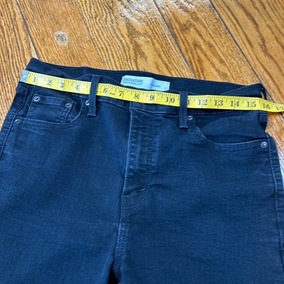 Levi’s black denim shorts. Waist 30. Great condition. - Picture 9 of 11